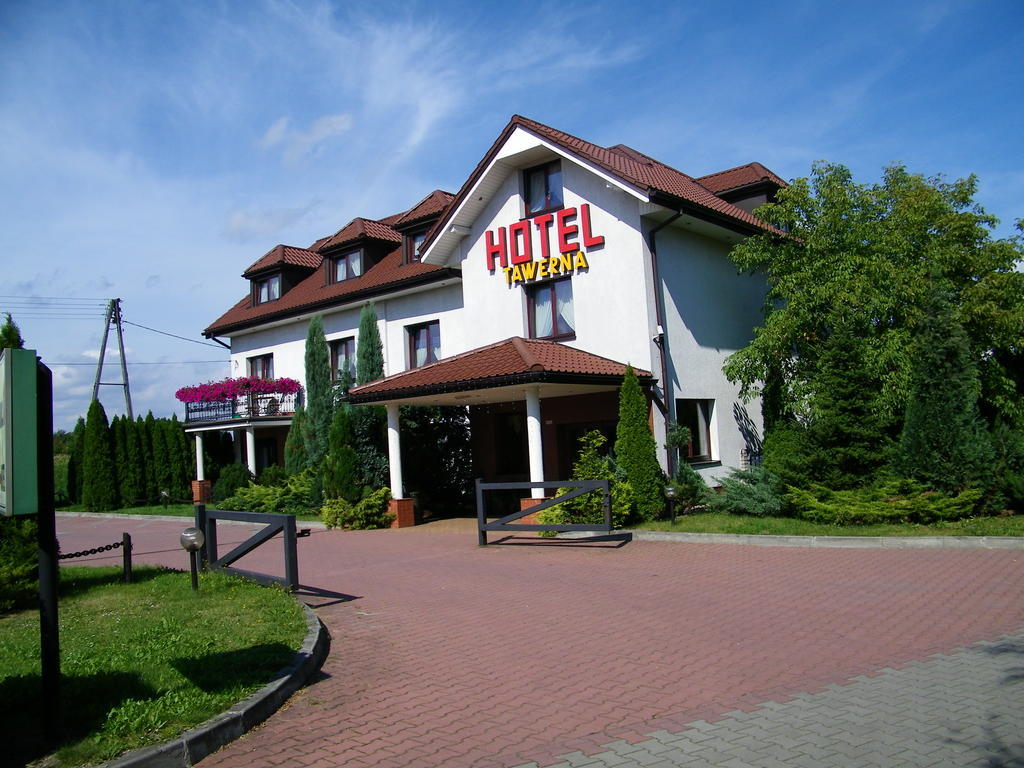 Hotel Restauracja Tawerna Gliwice Exteriör bild